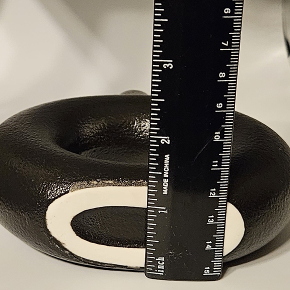 Black ceramic doughnut shaped flower/bud vase. 6" high, 5-1/2 wide. 🏷️ - Picture 7 of 8